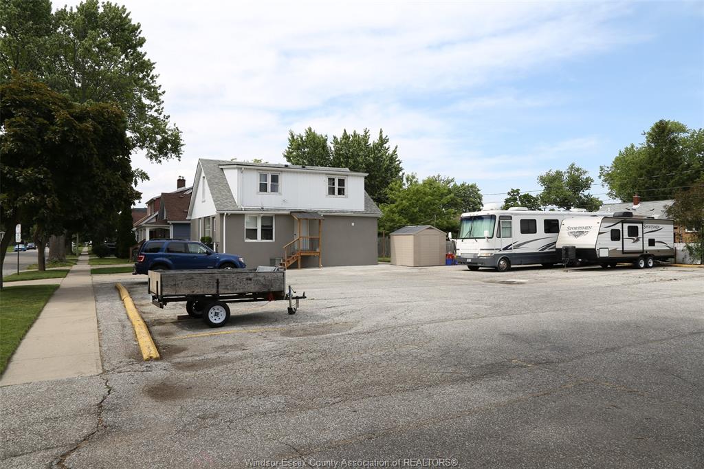 MLS# 26015065: V/L CADILLAC, Windsor, Canada
