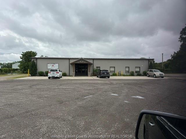 MLS# 26015057: 607 BLOOMFIELD Road, Chatham, Canada