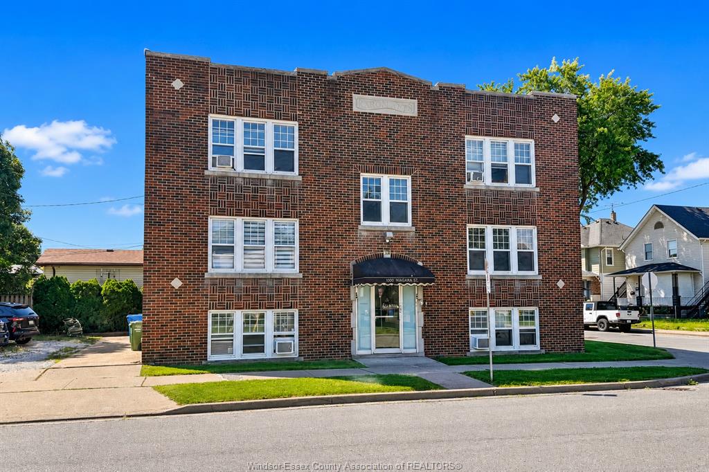 MLS# 26014867: 1009 NIAGARA  Unit# 4, Windsor, Canada
