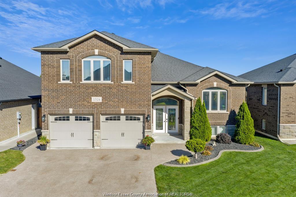 MLS# 26015122: 1524 Inverness Avenue, Windsor, Canada