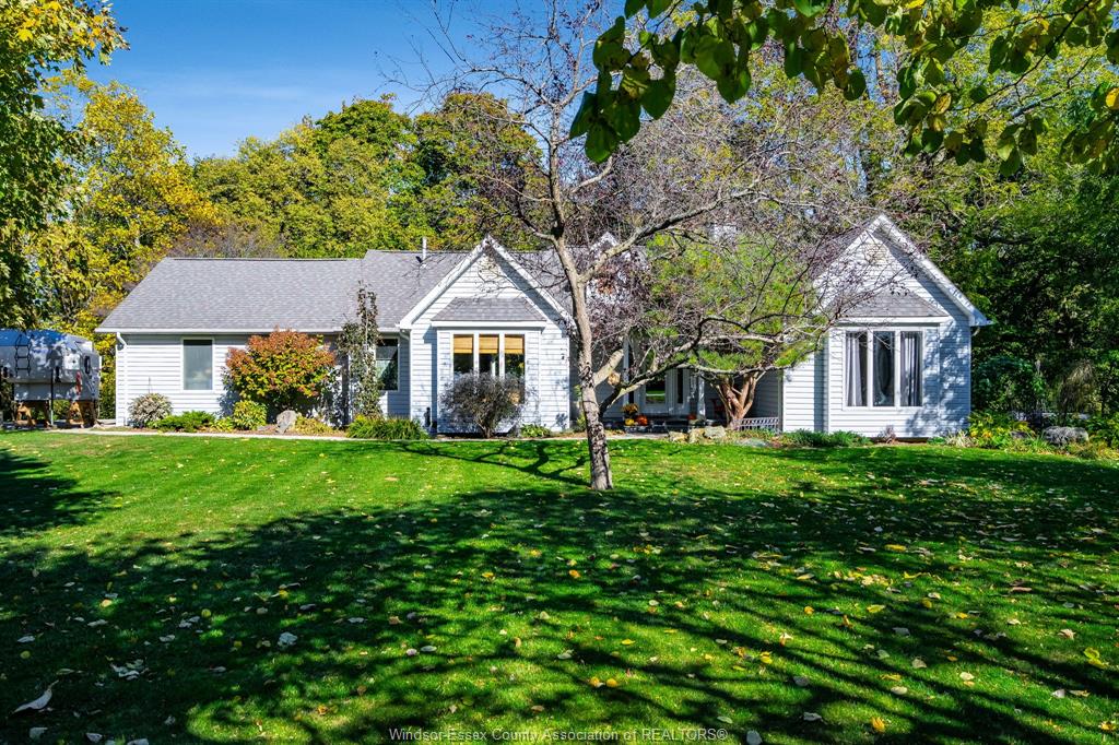 MLS# 26015154: 1126 Campbell Lane, Kingsville, Canada