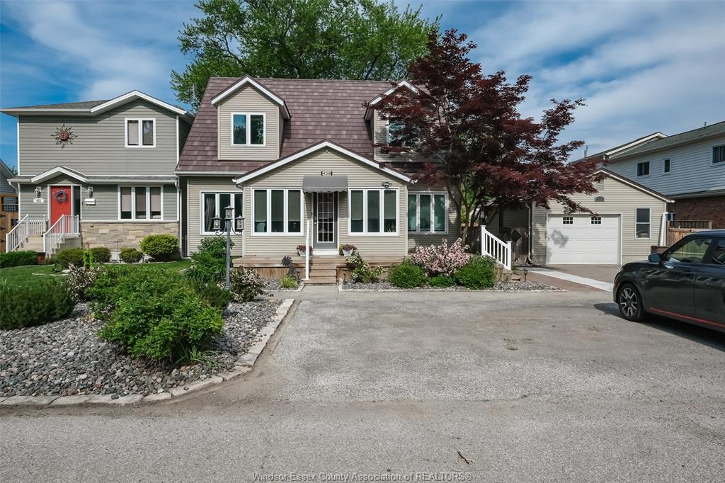 MLS# 26015267: 458 JOHN M, Windsor, Canada