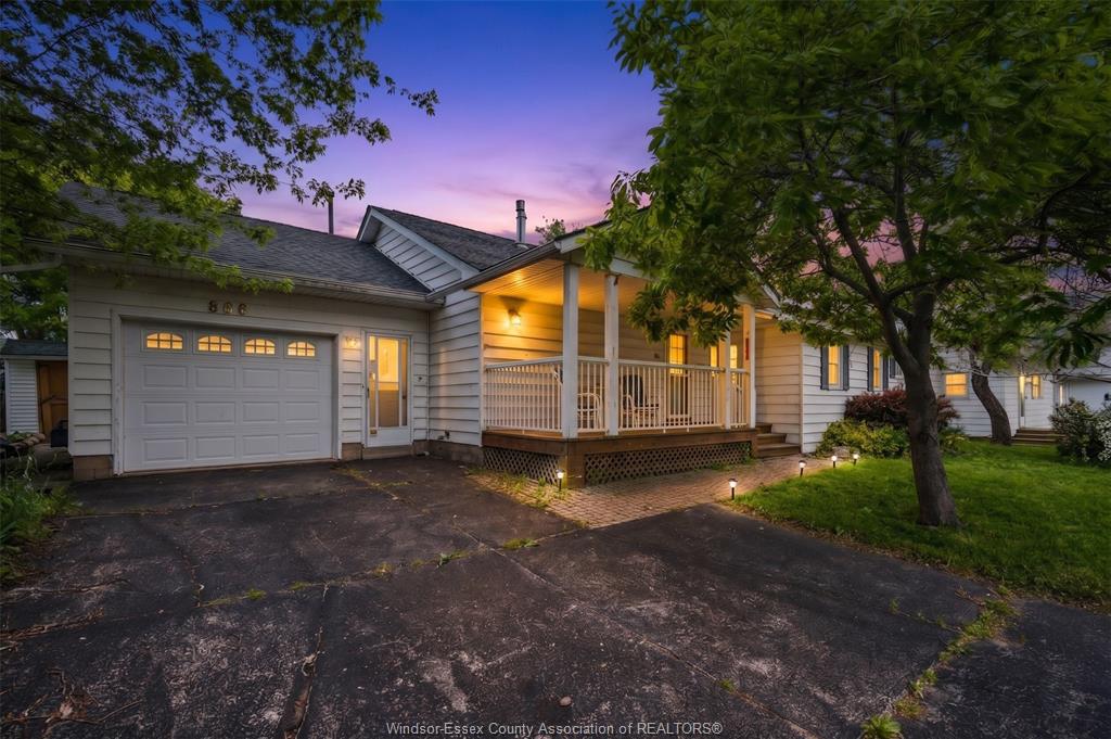 MLS# 26015344: 866 POINT PELEE Drive, Leamington, Canada