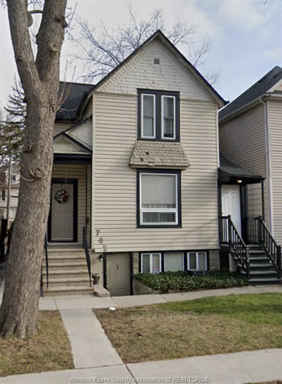 MLS# 26015468: 702 LINCOLN Road Unit# LOWER, Windsor, Canada