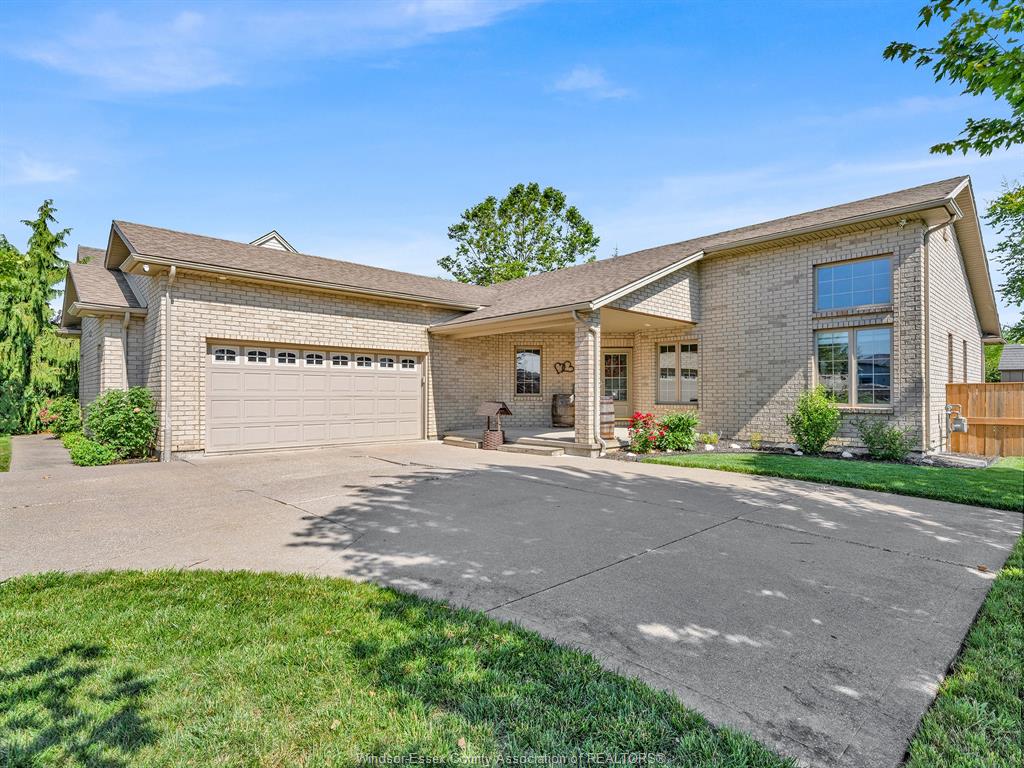 MLS# 26015384: 229 ST. PETER Street, Belle River, Canada