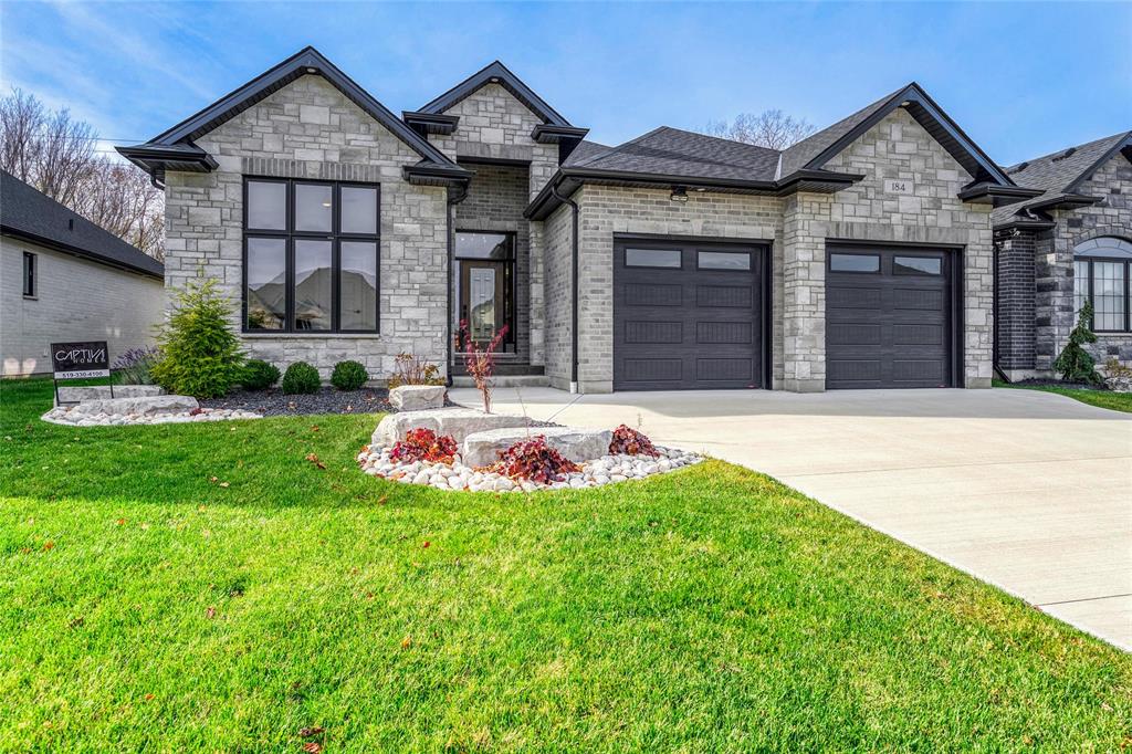 MLS# 26015518: 184 SANDPIPER Drive, Sarnia, Canada