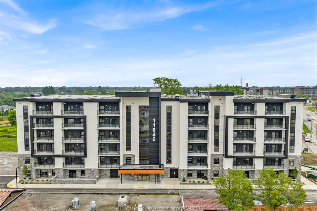 MLS# 26015646: 11646 TECUMSEH Road Unit# 2, Windsor, Canada