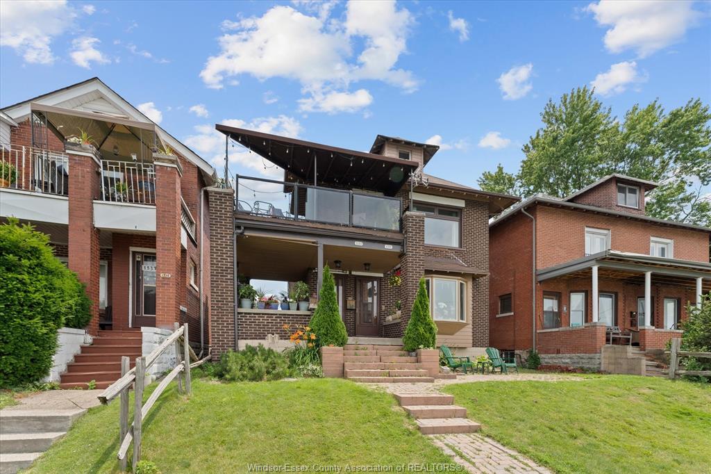 MLS# 26015702: 1331 RIVERSIDE Drive, Windsor, Canada