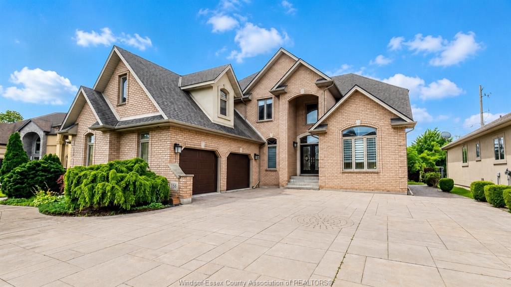 MLS# 26015722: 380 SHOREVIEW Circle, Windsor, Canada