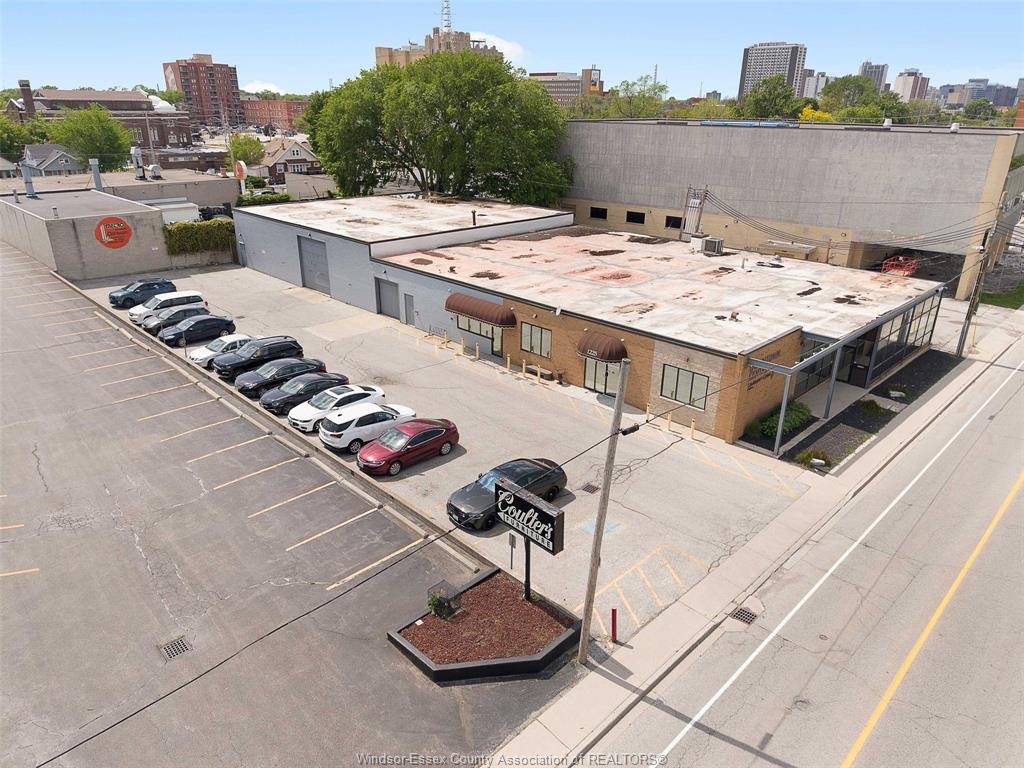 MLS# 26015520: 1225 MCDOUGALL, Windsor, Canada
