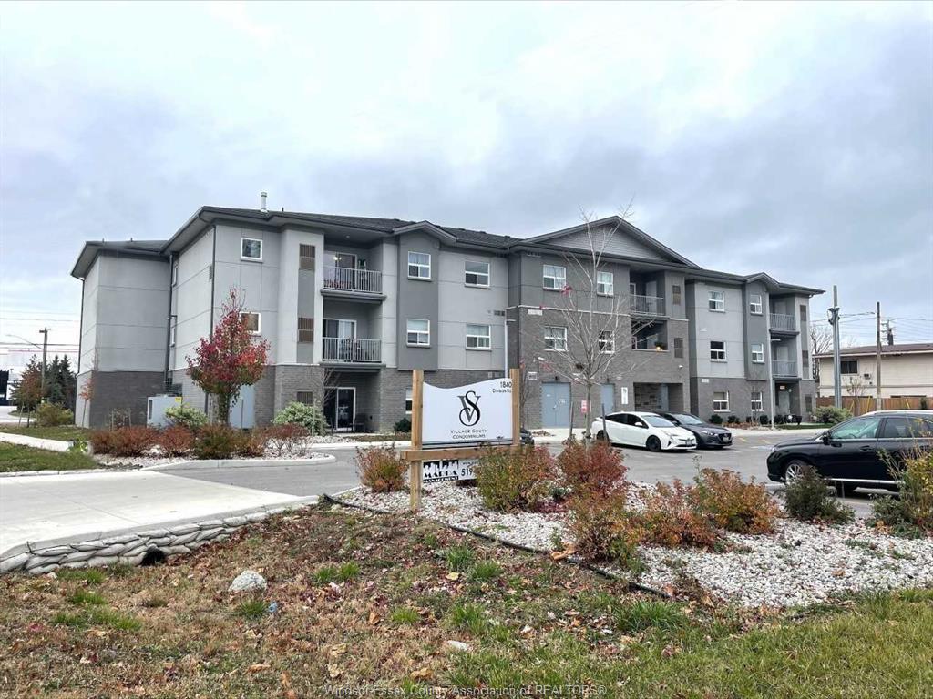 MLS# 26015772: 1840 Cabana Road Unit# 103, Windsor, Canada