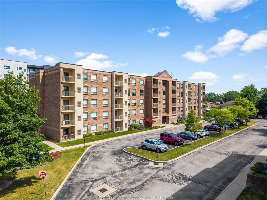 MLS# 26015682: 8335 Wyandotte Street Unit# 507, Windsor, Canada
