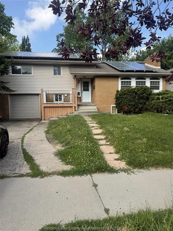 MLS# 26015720: 471 Randolph, Windsor, Canada