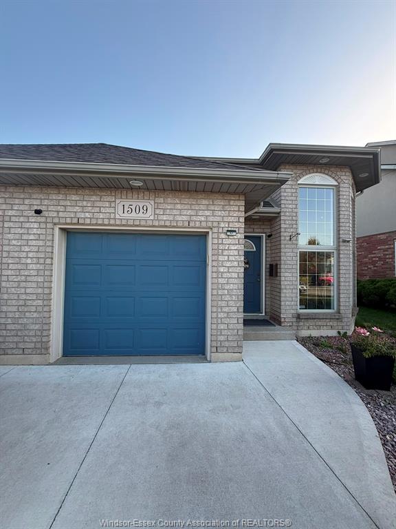 MLS# 26015904: 1509 DUROCHER, LaSalle, Canada