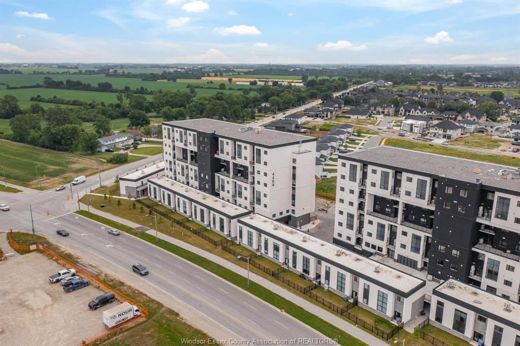 MLS# 26015390: 4400 LAURIER Parkway Unit# 472, LaSalle, Canada