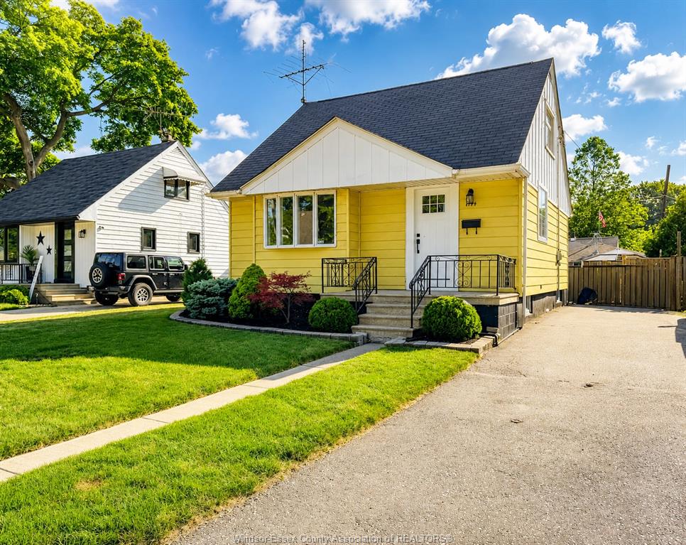 MLS# 26015493: 1774 OLIVE, Windsor, Canada