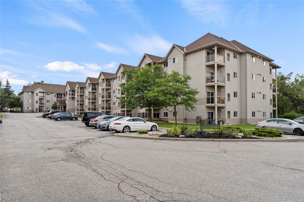 MLS# 26015914: 3000 SANDWICH Street Unit# 316, Windsor, Canada