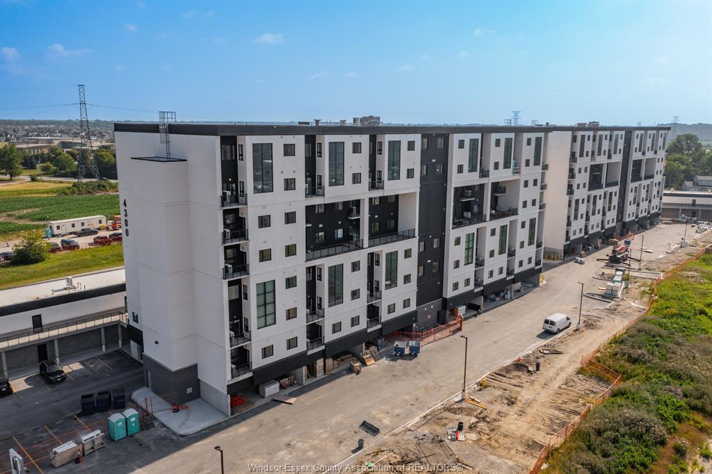MLS# 26015417: 4300 LAURIER Parkway Unit# 543, LaSalle, Canada