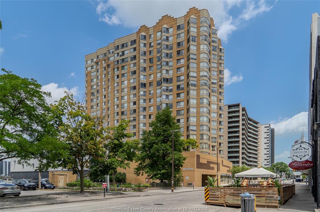 MLS# 26016014: 75 RIVERSIDE DRIVE E  Unit# 1609, Windsor, Canada