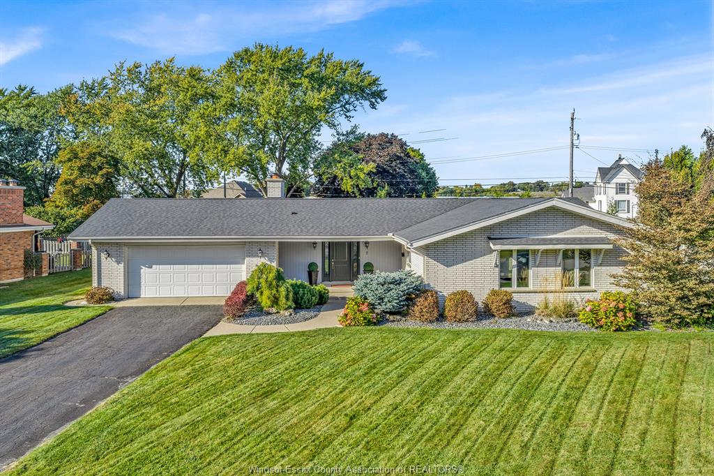 MLS# 26016163: 7 LONGBEACH Drive, Leamington, Canada