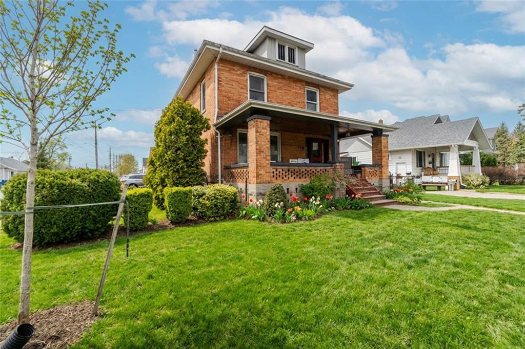MLS# 26016193: 110 Lacroix Street, Chatham, Canada