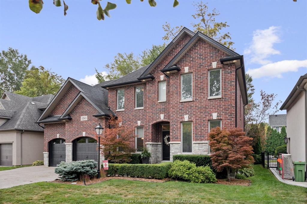 MLS# 26016248: 1265 MAPLE, LaSalle, Canada