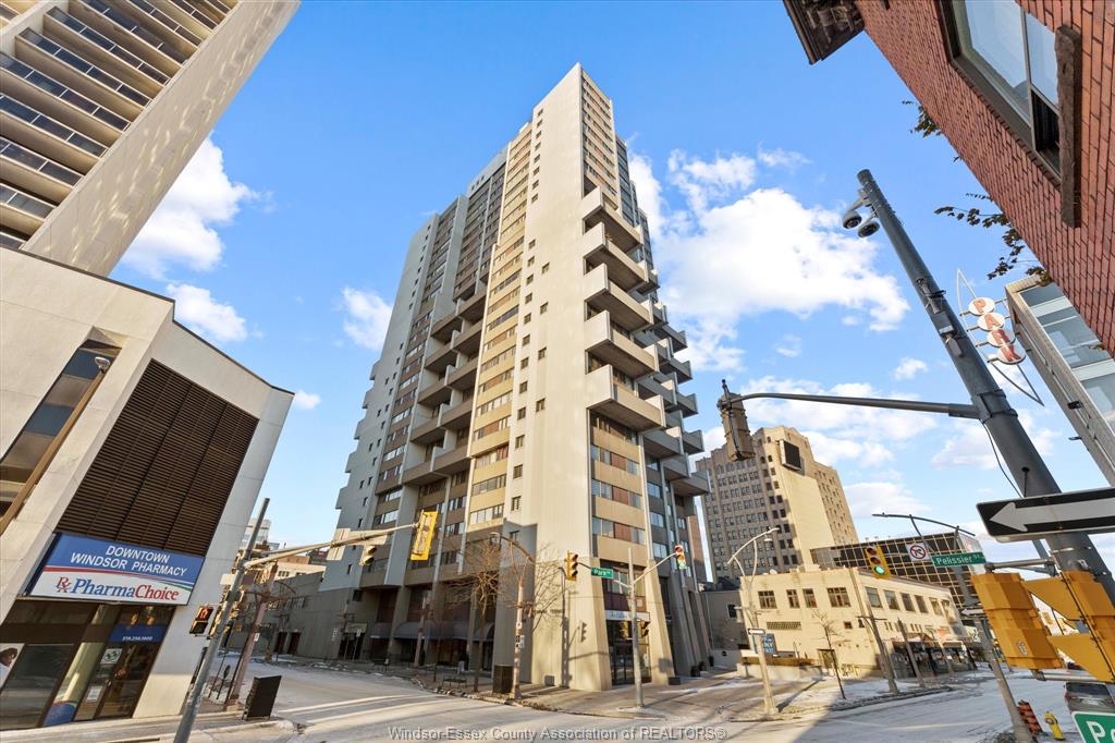 MLS# 26016250: 380 PELISSIER Street Unit# 1302, Windsor, Canada