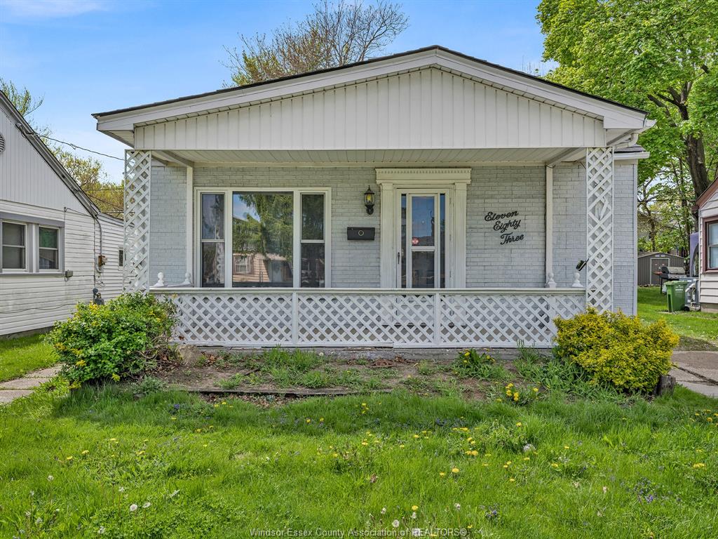 MLS# 26016325: 1183 FELIX Avenue, Windsor, Canada