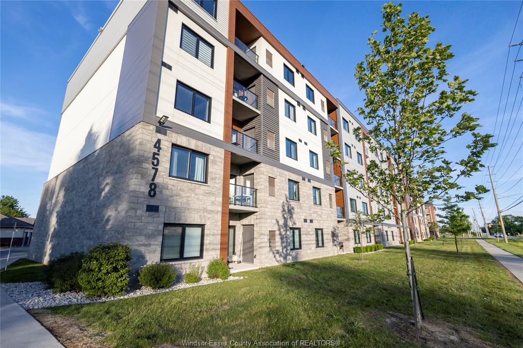 MLS# 26016416: 4578 HURON CHURCH LINE Road Unit# 203, LaSalle, Canada