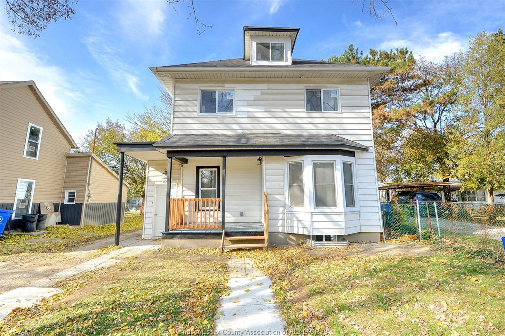 MLS# 26016548: 3076 SANDWICH, Windsor, Canada