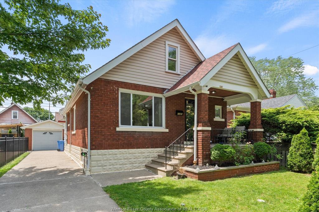 MLS# 26016669: 2307 FRASER Avenue, Windsor, Canada