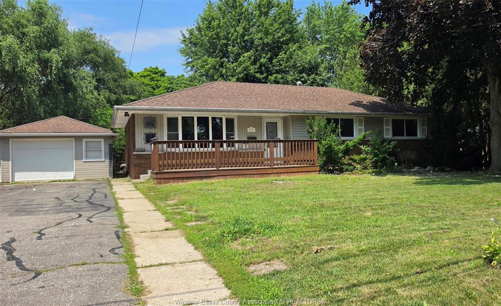 MLS# 26016678: 1050 BARTLET, Windsor, Canada
