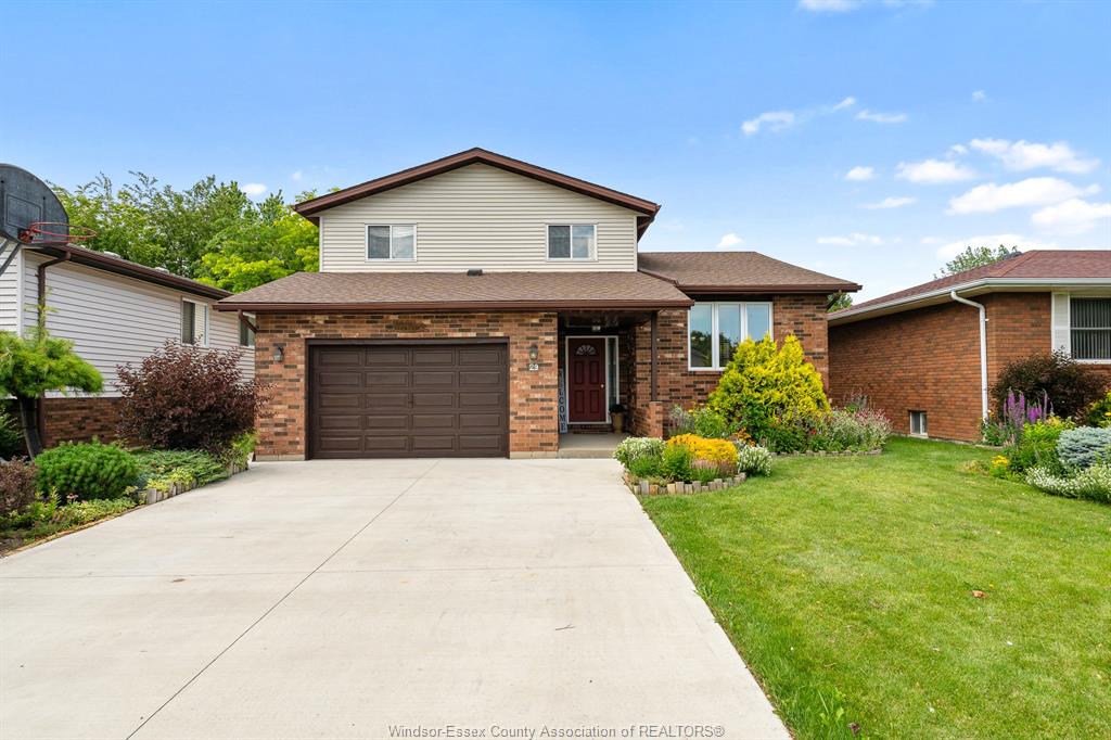 MLS# 26016711: 29 Alderton Street, Leamington, Canada