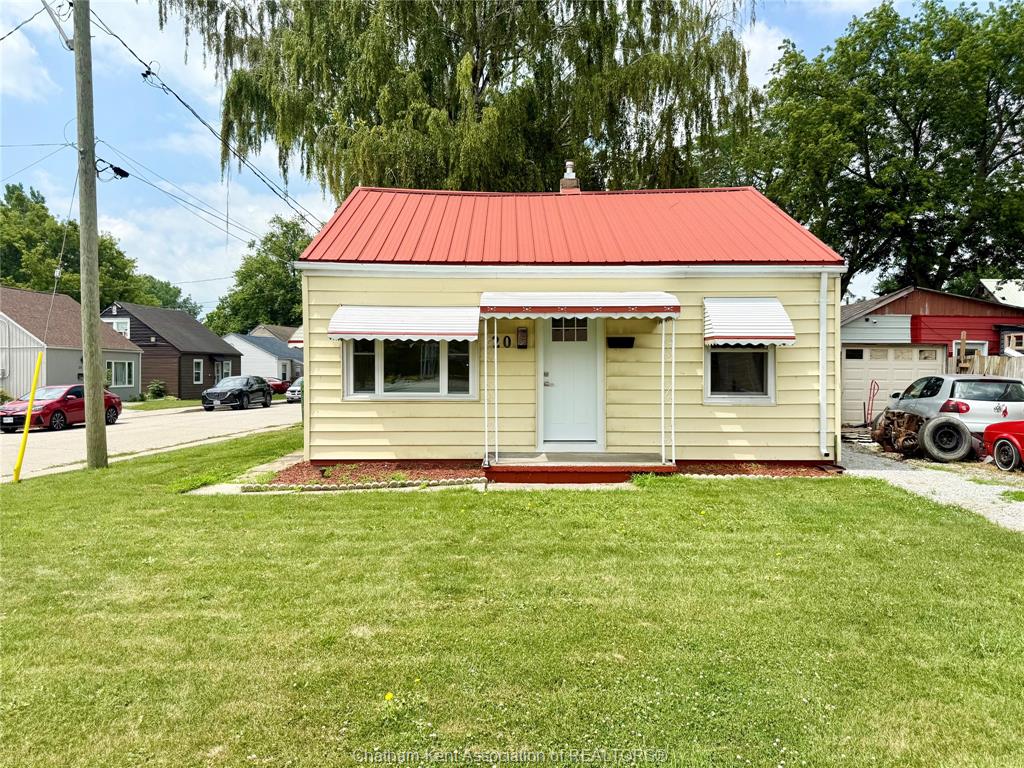 MLS# 26016808: 20 MCNAUGHTON Avenue, Wallaceburg, Canada