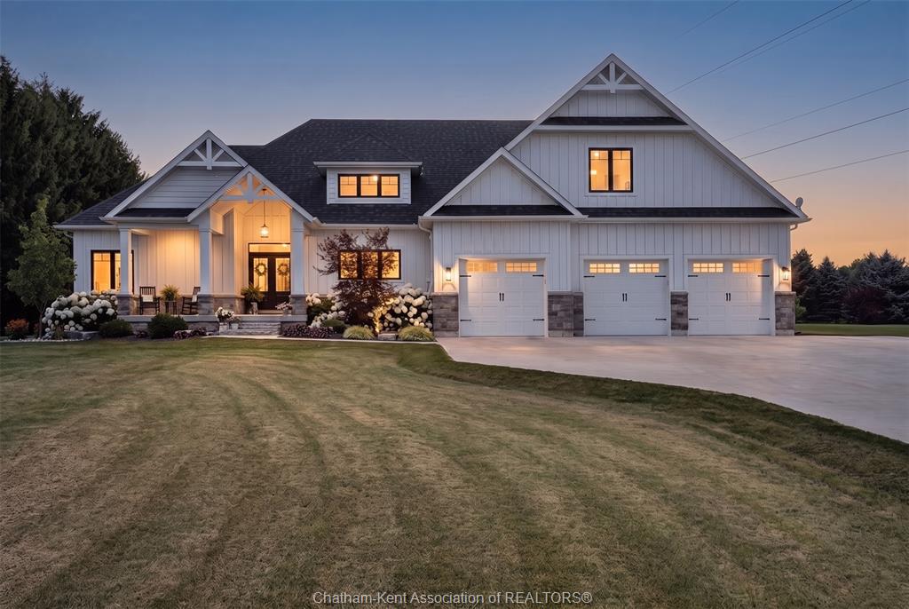 MLS# 26016689: 21626 ADAMS Crescent, Chatham-Kent, Canada