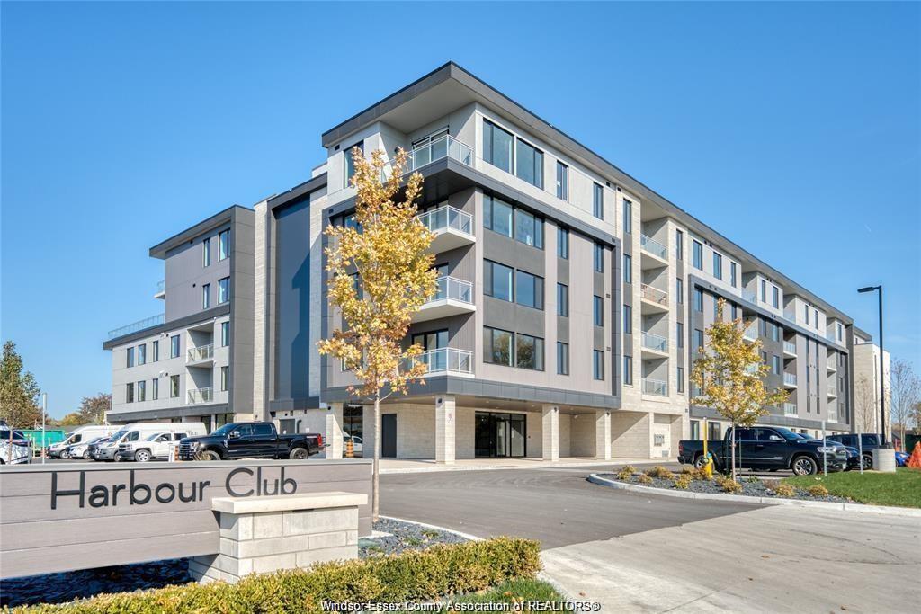MLS# 26017020: 14400 TECUMSEH Road Unit# 212, Tecumseh, Canada