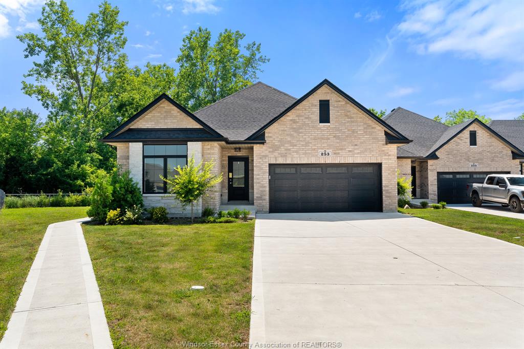 MLS# 26017051: 253 Livingstone Crescent, Amherstburg, Canada
