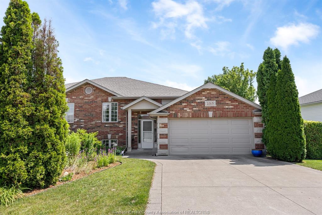 MLS# 26017123: 2315 KEVIN, LaSalle, Canada