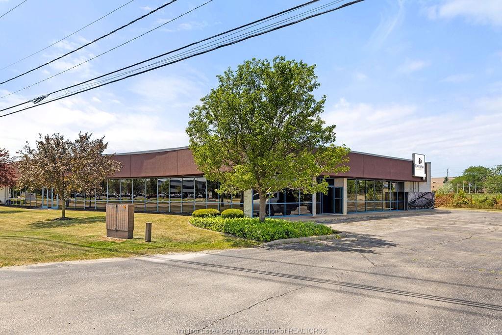 MLS# 26017191: 4600 RHODES  Unit# 3, Windsor, Canada
