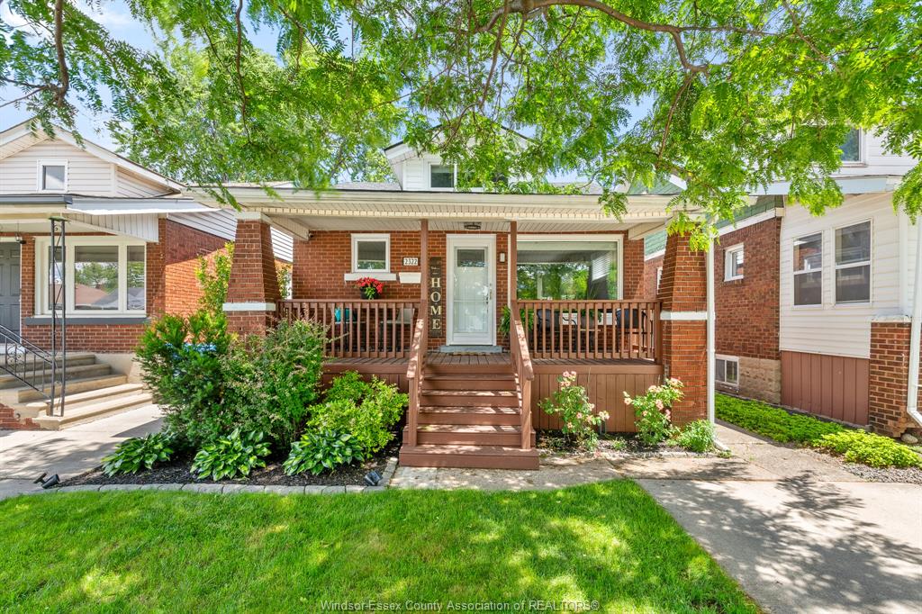 MLS# 26017248: 2322 LILLIAN Avenue, Windsor, Canada