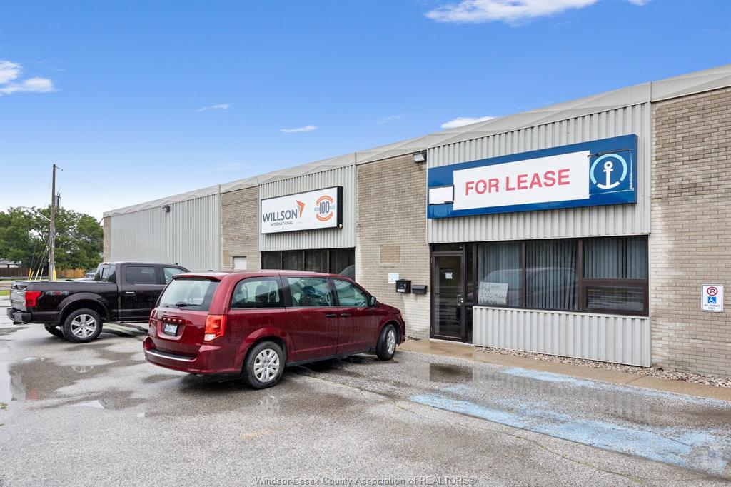 MLS# 26017233: 3950 MALDEN  Unit# 5, Windsor, Canada