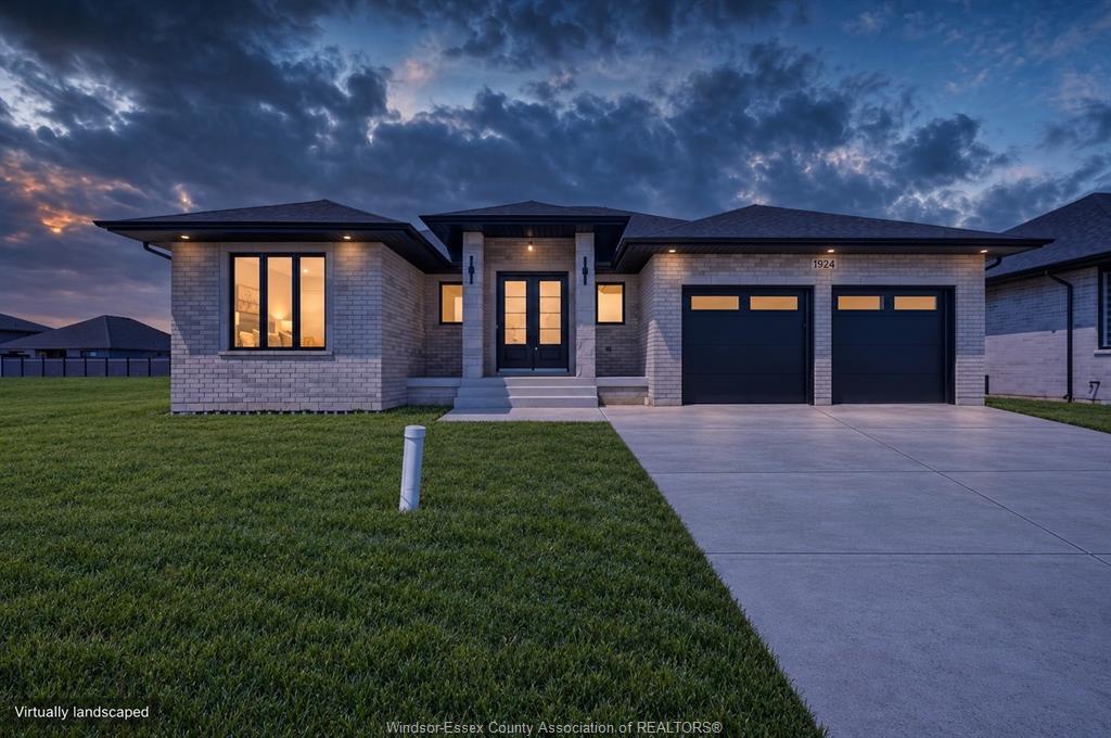MLS# 26017379: 1920 SANNITA Avenue, Kingsville, Canada