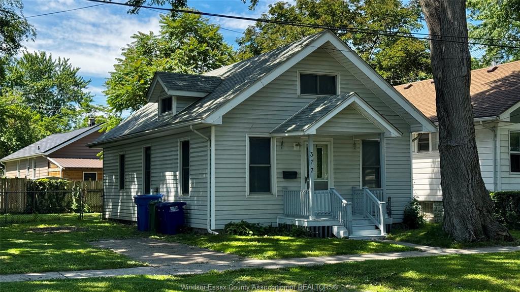 MLS# 26017418: 377 CHAPPELL, Windsor, Canada