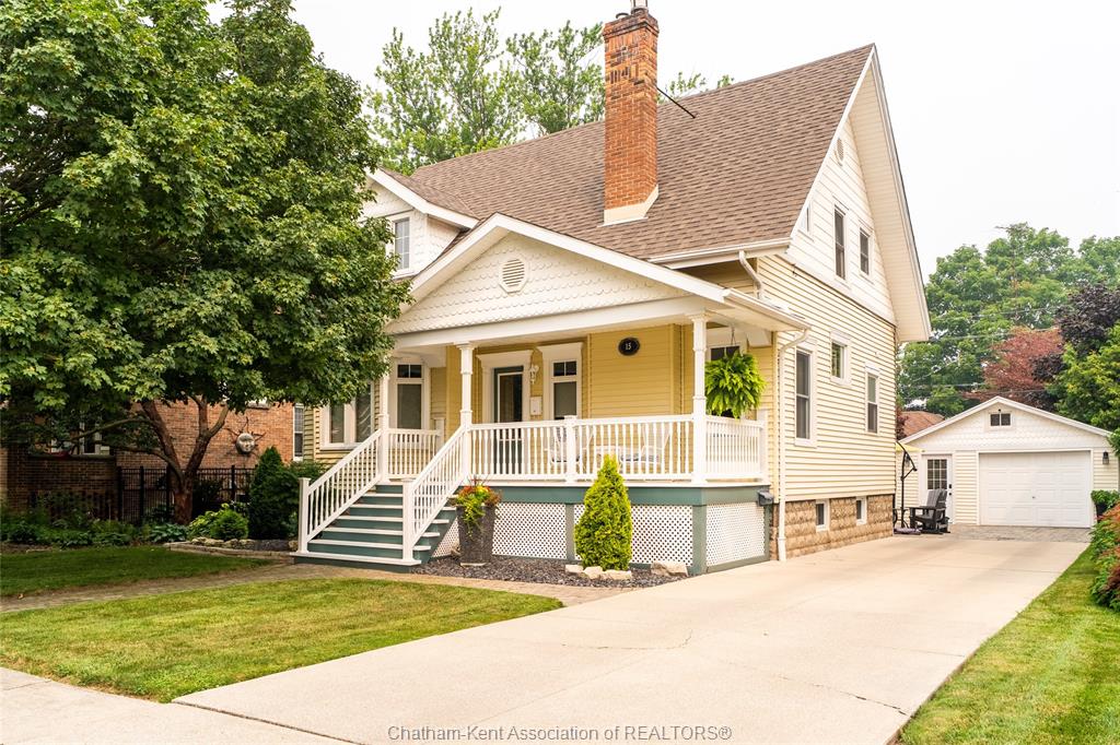 MLS# 26017451: 15 Ellwood Avenue, Chatham, Canada