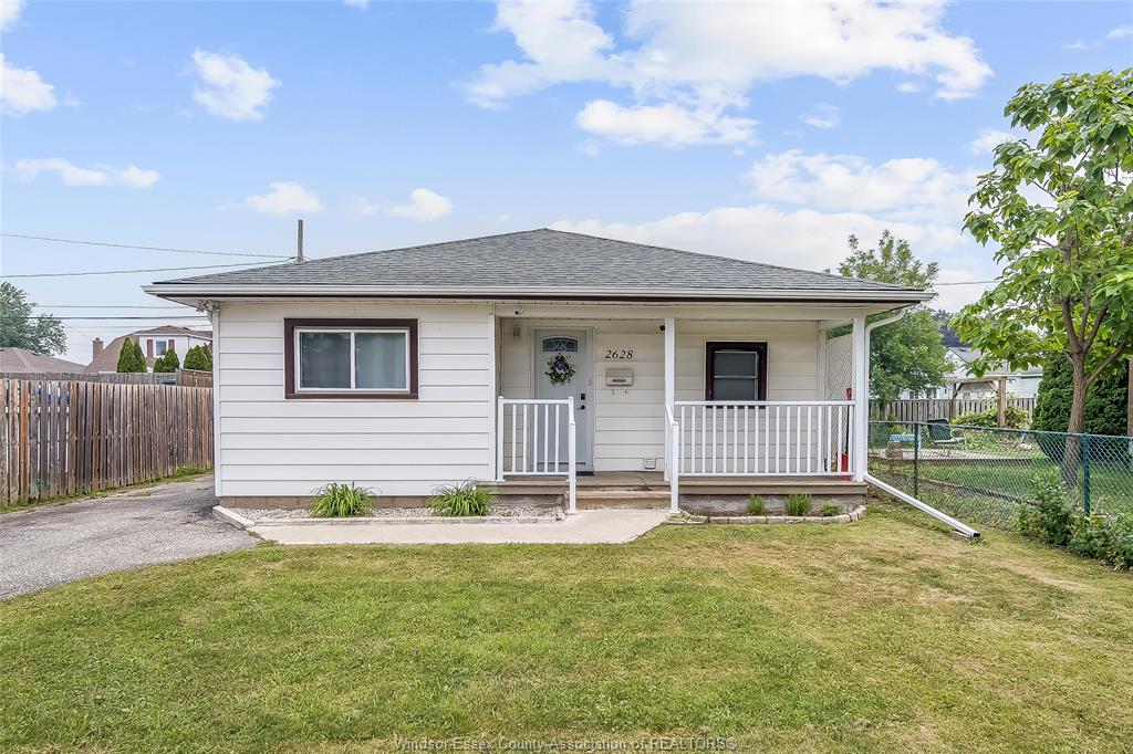 MLS# 26017522: 2628 MEIGHEN Road, Windsor, Canada