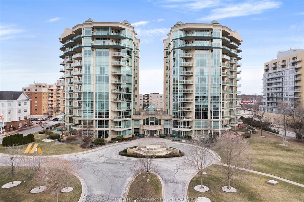 MLS# 26017612: 5055 RIVERSIDE Drive Unit# 201, Windsor, Canada
