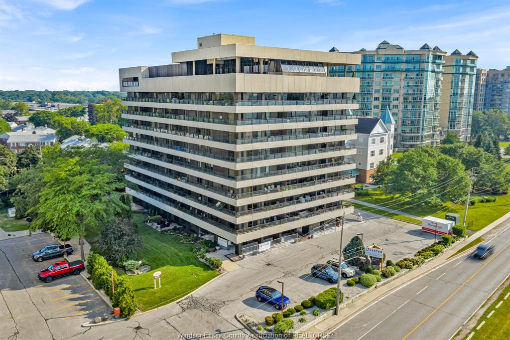 MLS# 26017616: 5125 RIVERSIDE Drive Unit# 202, Windsor, Canada