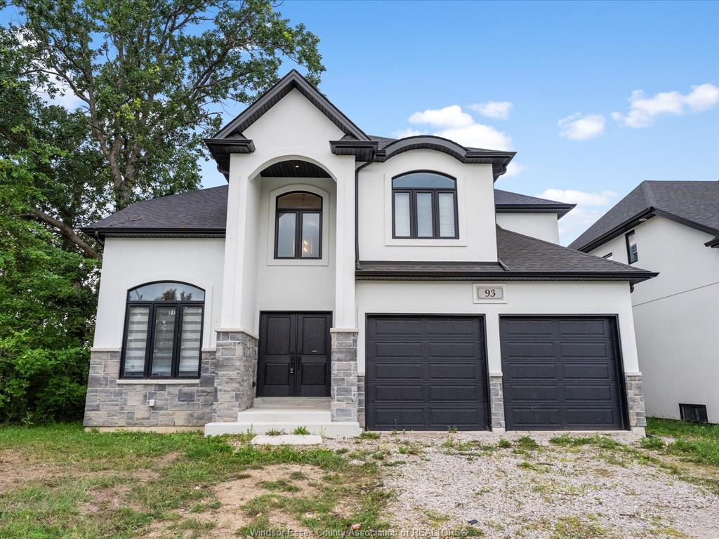 MLS# 26017671: 93 BELLEVIEW, Kingsville, Canada