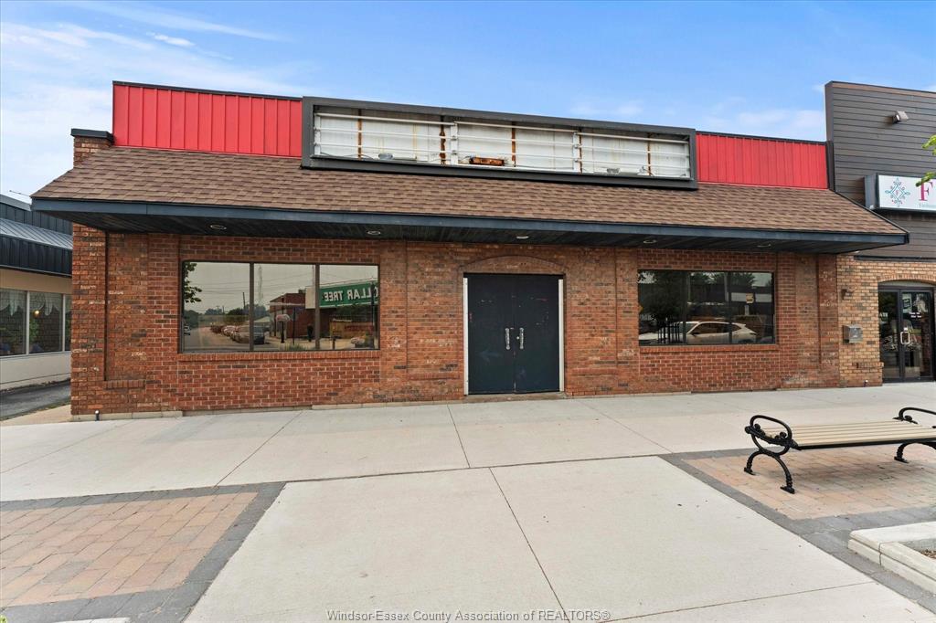MLS# 26017700: 64 TALBOT Street, Essex, Canada