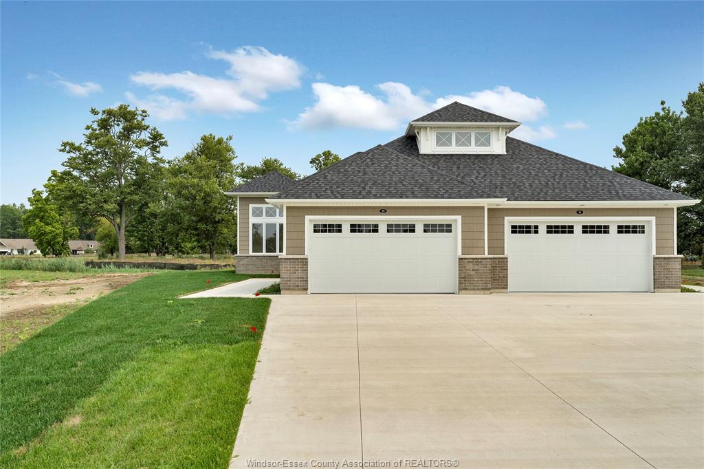 MLS# 26017719: 29 SANDCASTLE, Amherstburg, Canada